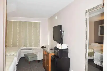 Bison Inn & Suites on University - 27