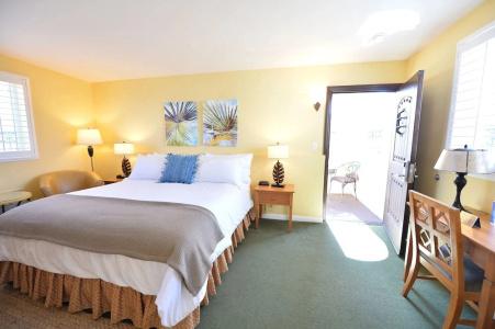 Crown City Inn - 29
