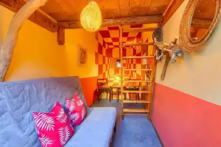 Lollis Homestay - Hostel - 78