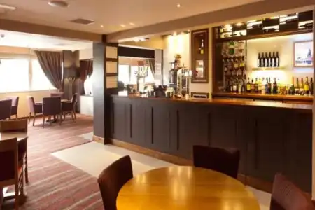 Premier Inn London Hanger Lane - 12