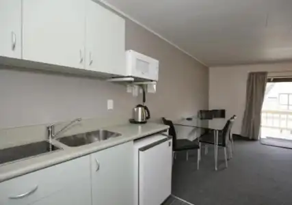 Kings Gate Motel - 12