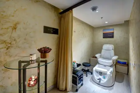 Radisson Blu Ajman - 16