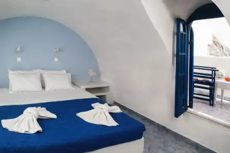 Roula Villa Studios & Apartments - 2