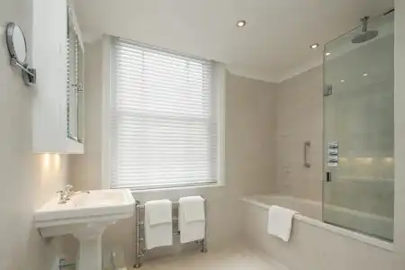 Sloane Place - 40