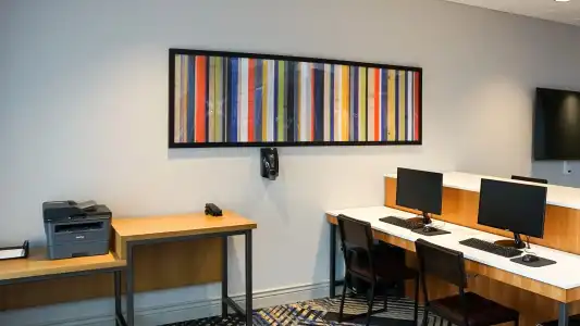 Holiday Inn Express & Suites Denver - Aurora Medical Campus by IHG - 12