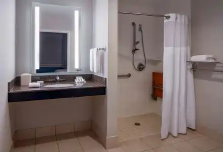 Hilton Garden Inn Jackson Downtown - 33