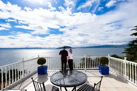 On The Point - Lake Rotorua - 42