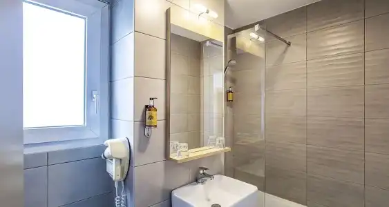 Ostal Pau Université - Sure Collection by Best Western - 74