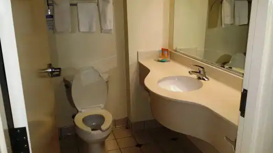 Opal & Suites - 8