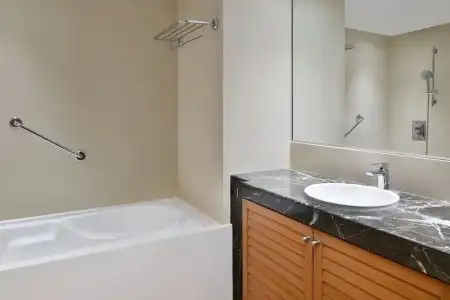 Courtyard by Marriott Chennai - 67