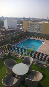 Seven Hills Tower - 11