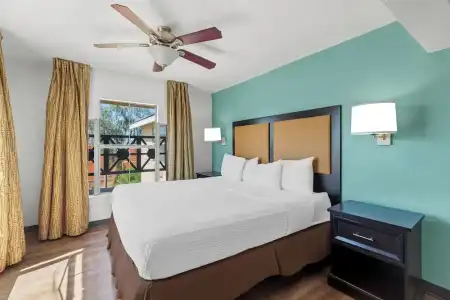 MainStay Suites Las Vegas Flamingo - 41