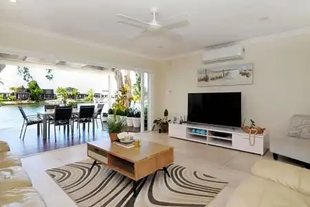 Noosa Entrance Waterfront Resort - 360
