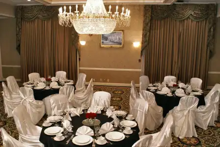 DoubleTree Suites by Hilton Lexington - 42