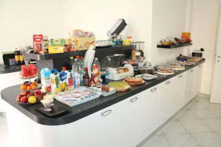 Bed and Breakfast Brezza Marina e Ristorante Shoreline - 9