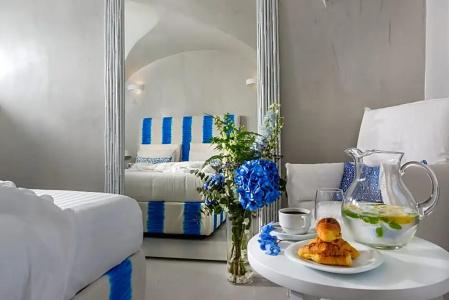 Mythical Blue Luxury Suites - 31