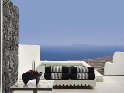 Cresanto Luxury Suites - 28