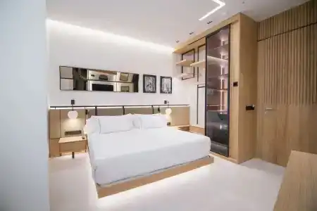 Myr Puerta Serranos - 3