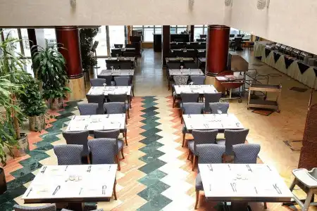 Al Bustan - 16