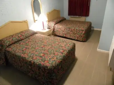 Franklin Terrace Motel - 18