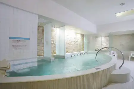 Emisia Sapporo - 19