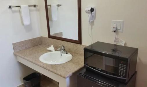 Pepper Tree Boutique Kitchen Studios - Anaheim - 52