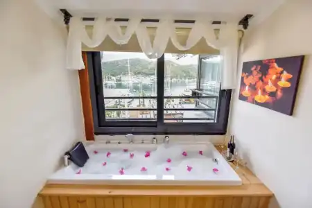 Mykonut Boutique Suites - 23