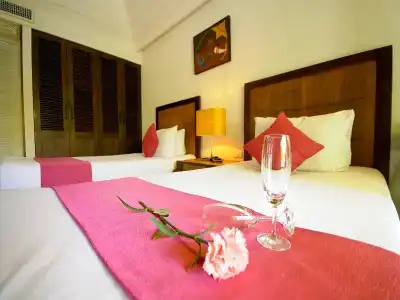 Iyara Beach & Plaza - 29