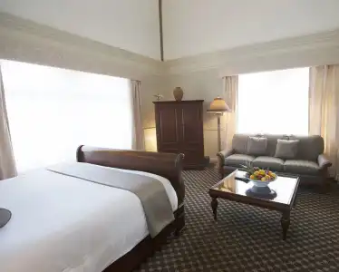 Oceancliff Resort I & II - 1