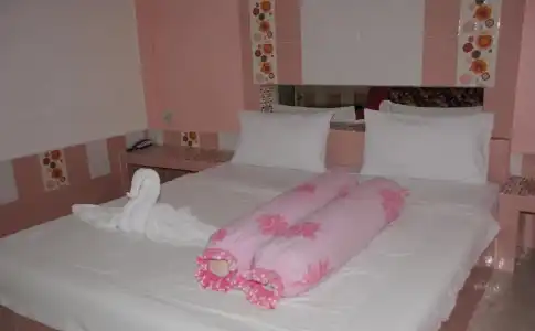 Saraburi Garden Resort - 8
