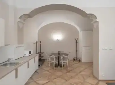 6 Continents Apartments by Adrez Living - 10