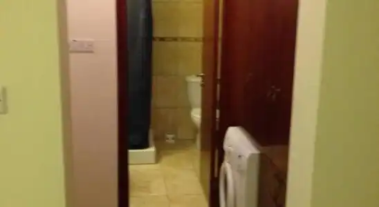 Lakis Court - 8