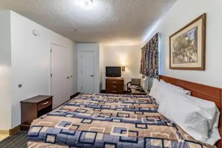 Motel 6 Greensboro, NC - I-40 - 74