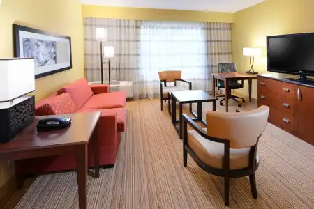 Courtyard by Marriott Dallas Plano in Legacy Park - 33