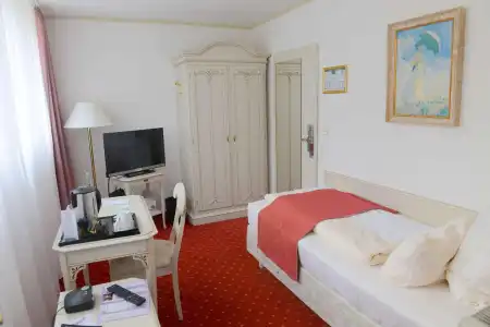 Sure by Best Western Rhoen Garden - 4