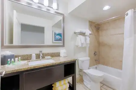 Holiday Inn Resort Daytona Beach Oceanfront by IHG - 43