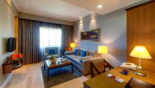Kenilworth, Kolkata - 66