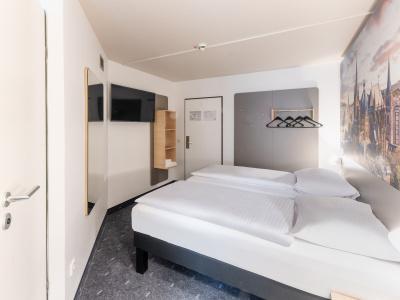 B&B Aachen-Hbf - 1
