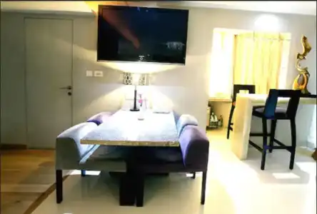 Peninsula Grand - 67