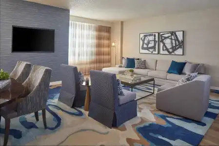 Renaissance Dallas - 81