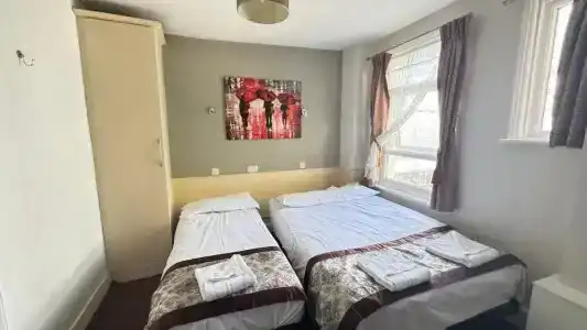 Earls Court - 27