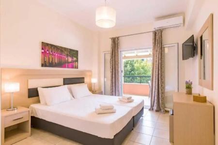 Bella de Lux Apts - 44