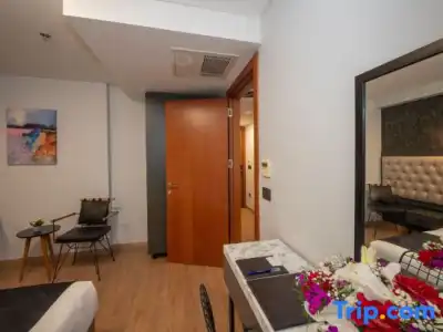 KA & Suites - 125
