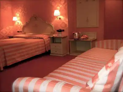 Lux - 30