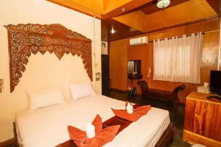 Noble Night Guesthouse Kanchanaburi - 70