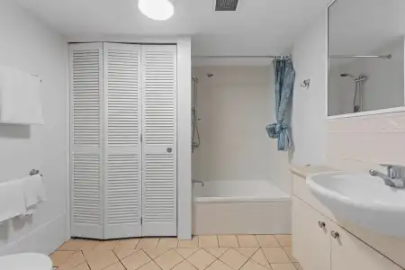 The Oasis Apartments - 39