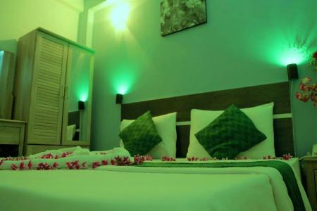 Elite Beach Inn - 17