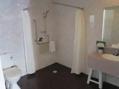 Shadzz Motel - 11