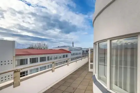 Hlemmur Suites - 57