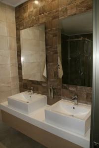 Agrelli & Suites - 127